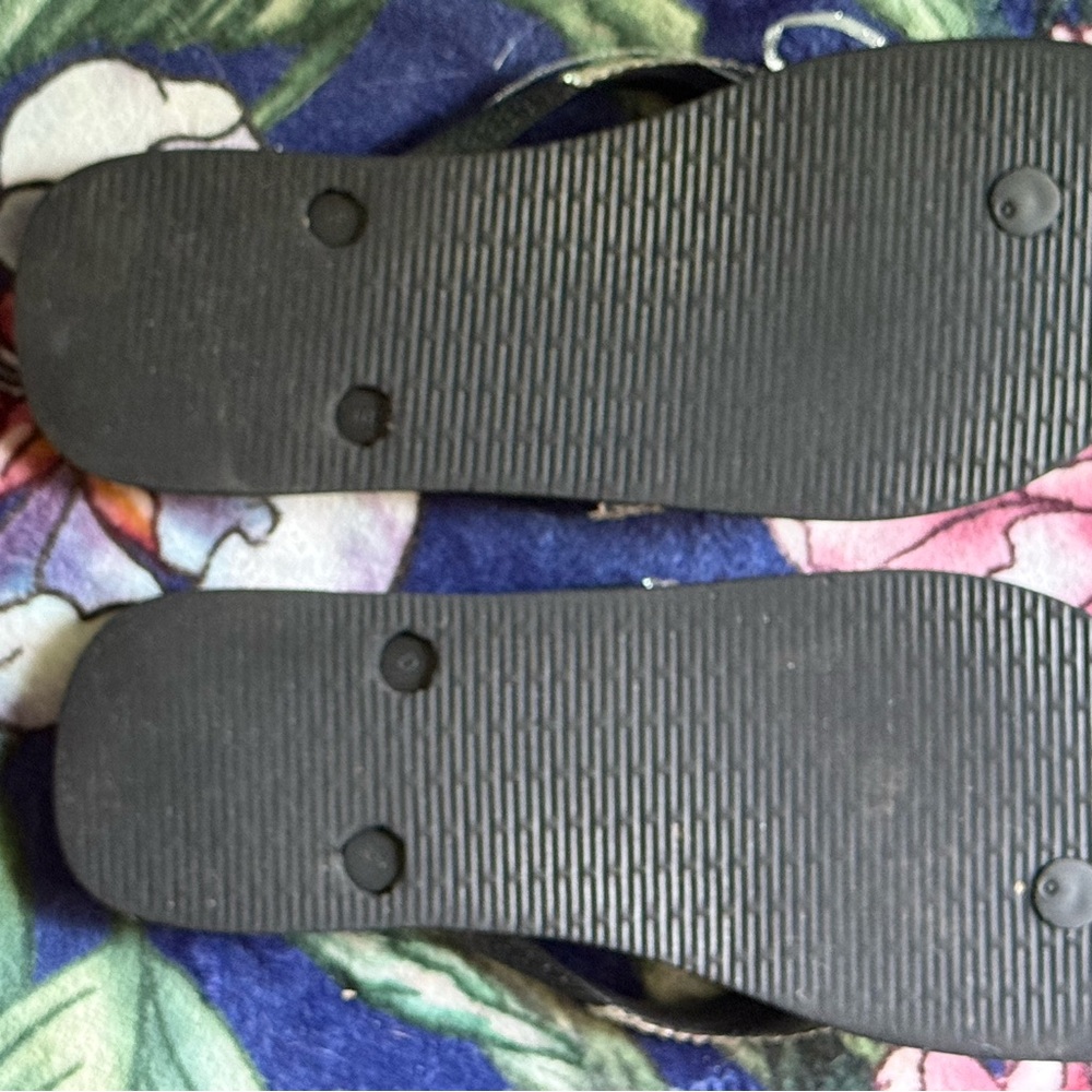 Havaianas Black Flip Flops with Swarovski crystals 9/10 - Picture 3 of 10